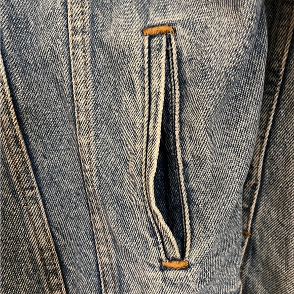 LEVI’S Men’s Relaxed Trucker Denim Jacket Medium Wash Oversized Sz L - Picture 6 of 9